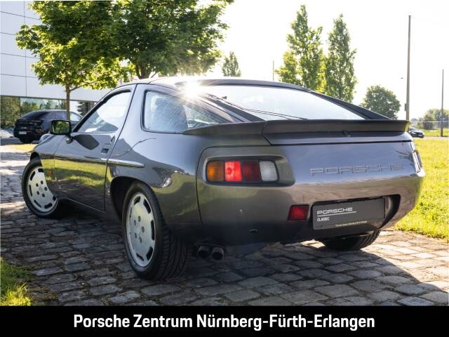 Image 3/20 of Porsche 928 S (1985)