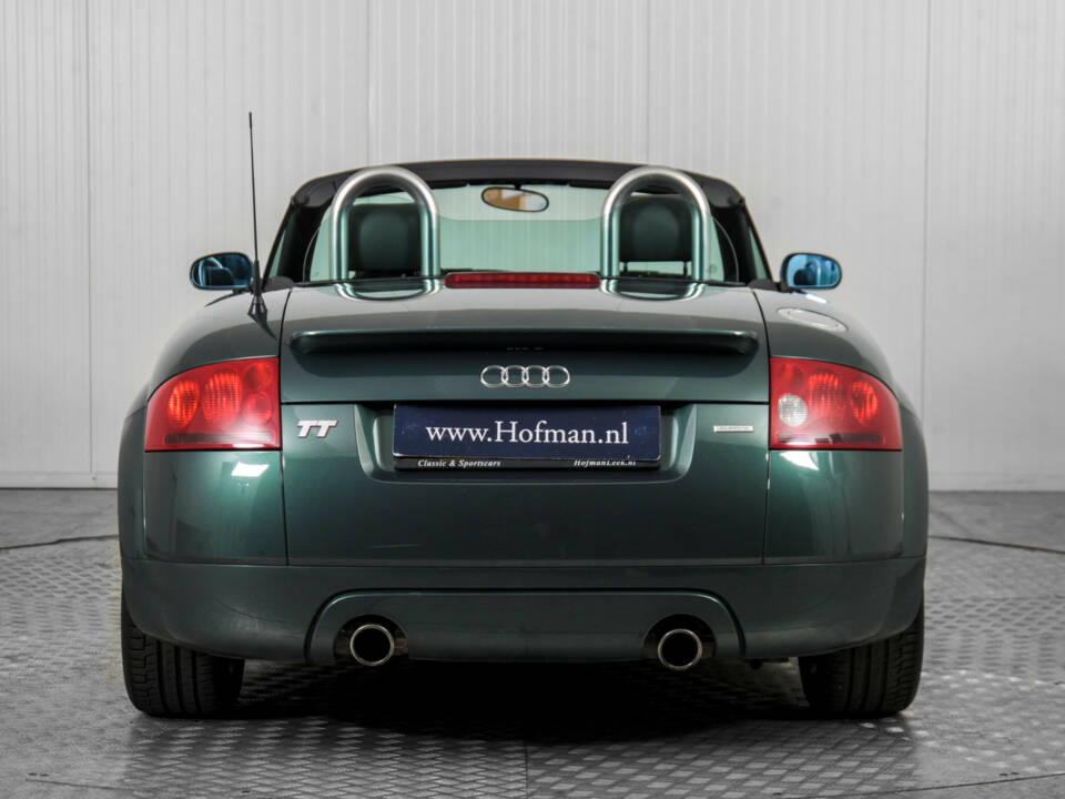 Image 13/50 of Audi TT 1.8 T quattro (2000)