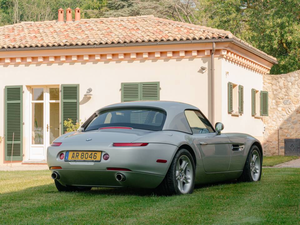 Image 31/185 of BMW Z8 (2001)