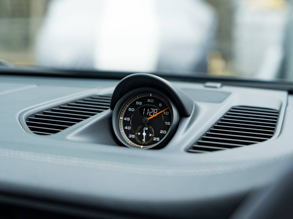 Afbeelding 30/52 van Porsche 911 GT3 (2017)