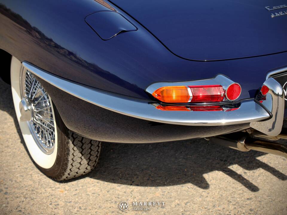 Image 60/80 de Jaguar Type E 4.2 (1966)