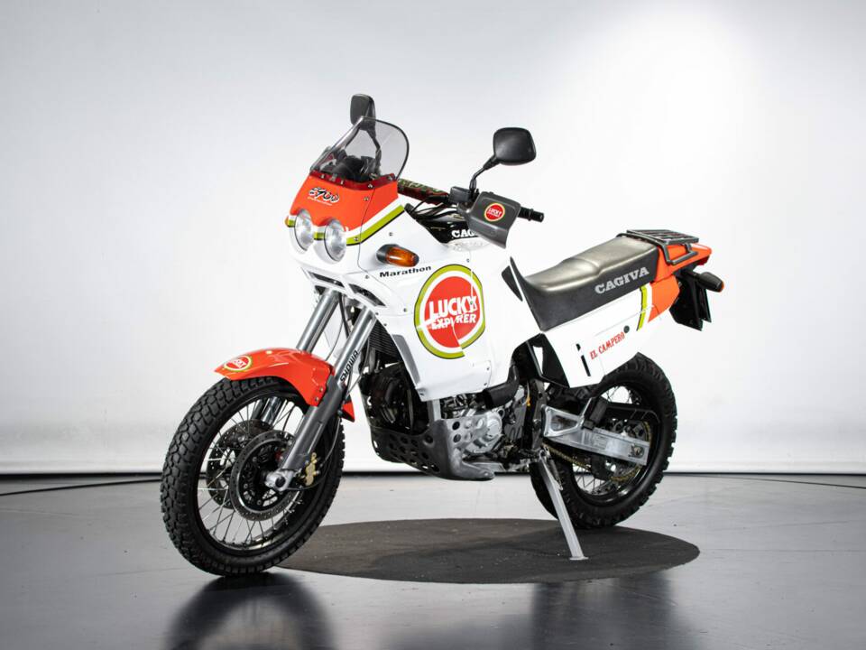 Bild 8/50 von Cagiva DUMMY (1995)