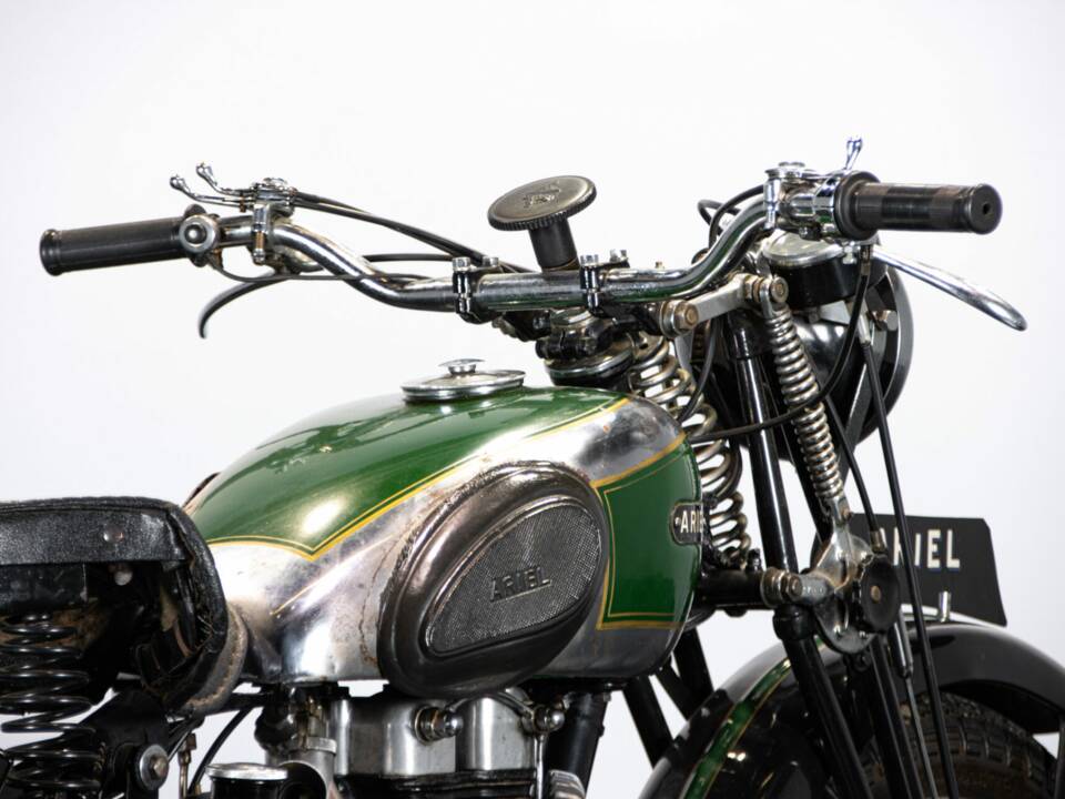Image 22/50 de Ariel W/NG 350 (1941)