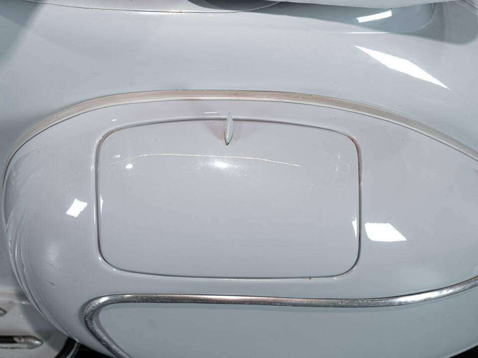 Image 27/30 of Piaggio Vespa 125 (1963)