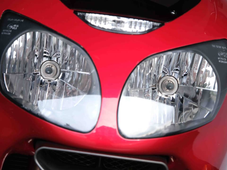 Image 61/91 of Kawasaki Ninja 1200 ZX-12R (2000)
