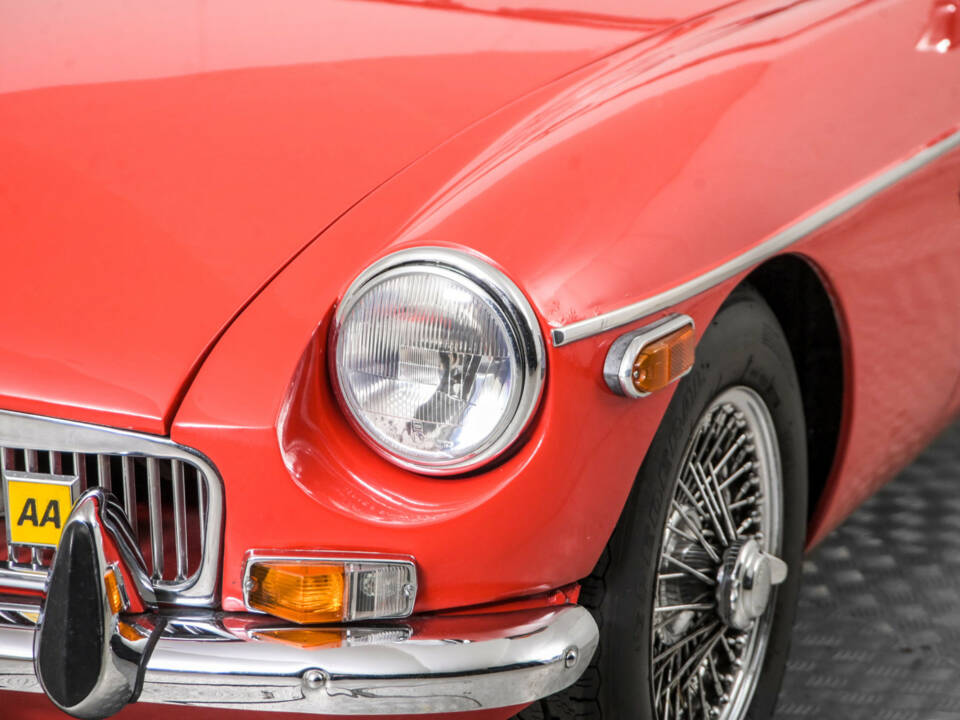 Bild 22/50 von MG MGB (1971)