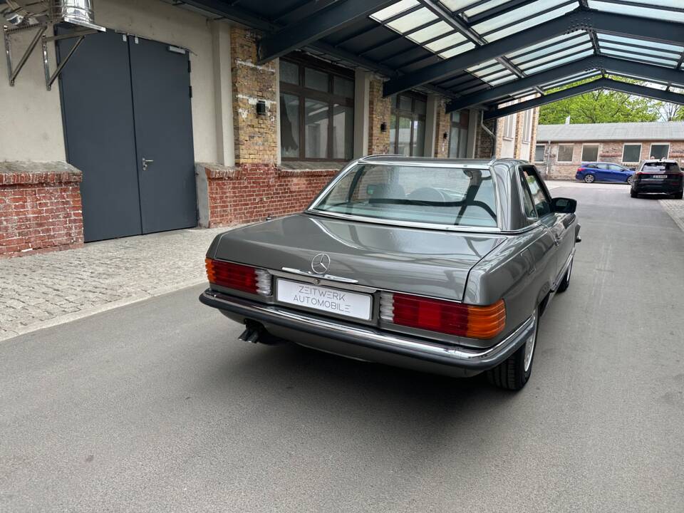 Afbeelding 5/40 van Mercedes-Benz 420 SL (1986)