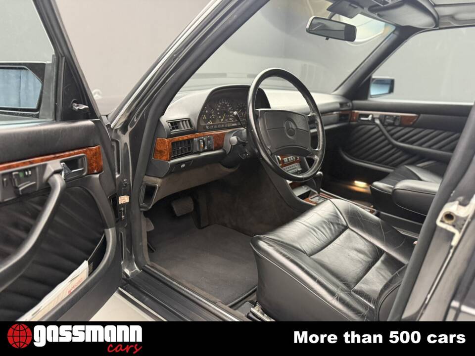 Immagine 11/15 di Mercedes-Benz 560 SEL (1991)