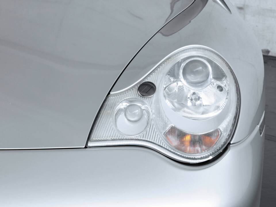 Image 43/50 of Porsche 911 Carrera 4S (2004)