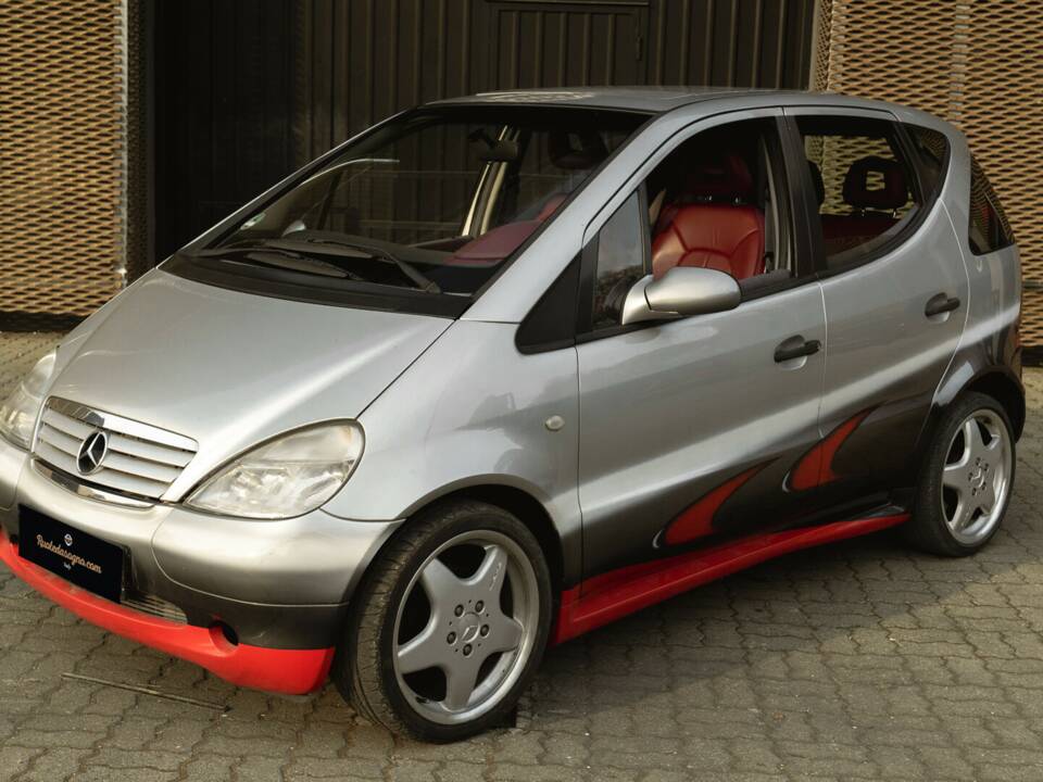 Obraz 4/42 pojazdu Mercedes-Benz A 160 "F1 Häkkinen Edition" (1999)