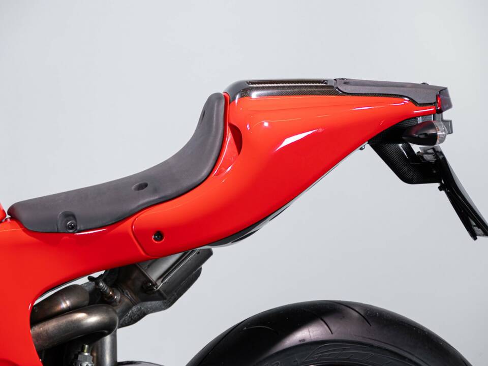 Image 16/50 de Ducati DUMMY (2007)