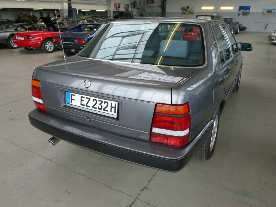 Immagine 28/32 di Lancia Thema I.E. (1991)