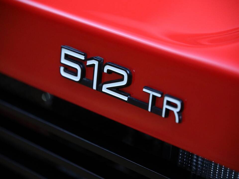 Image 16/18 of Ferrari 512 TR (1993)