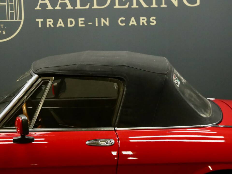 Afbeelding 17/50 van Alfa Romeo Spider Veloce 2000 (1982)