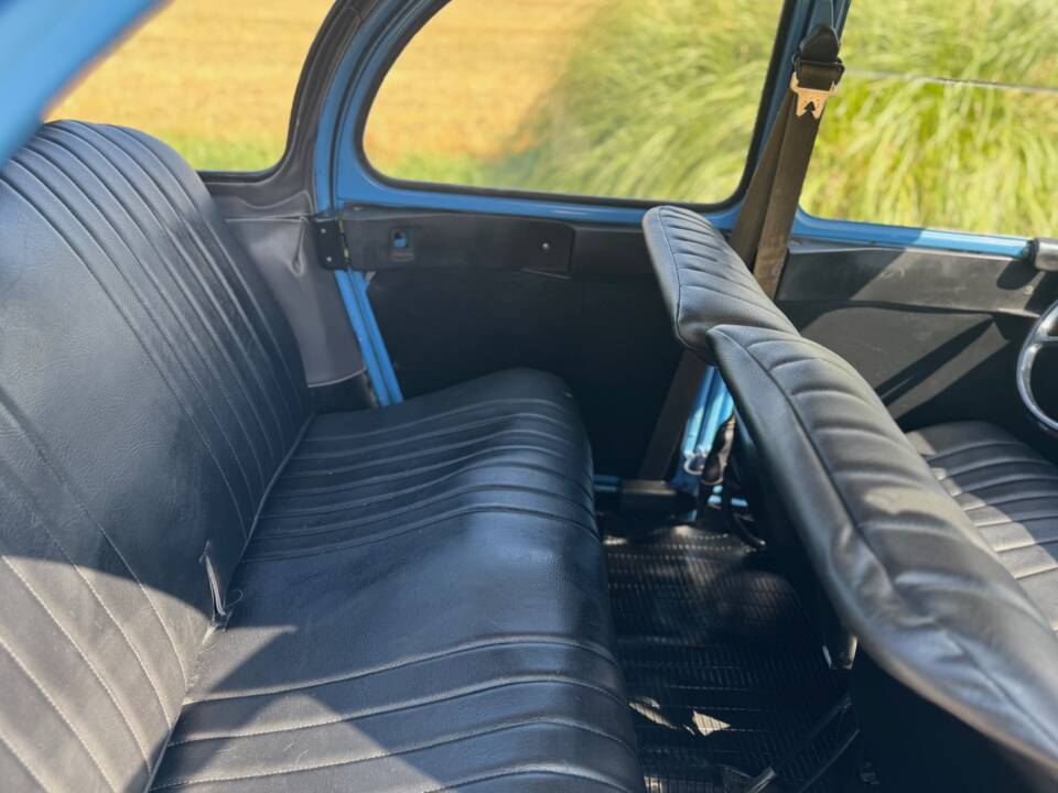 Image 17/25 of Citroën 2 CV 6 (1976)