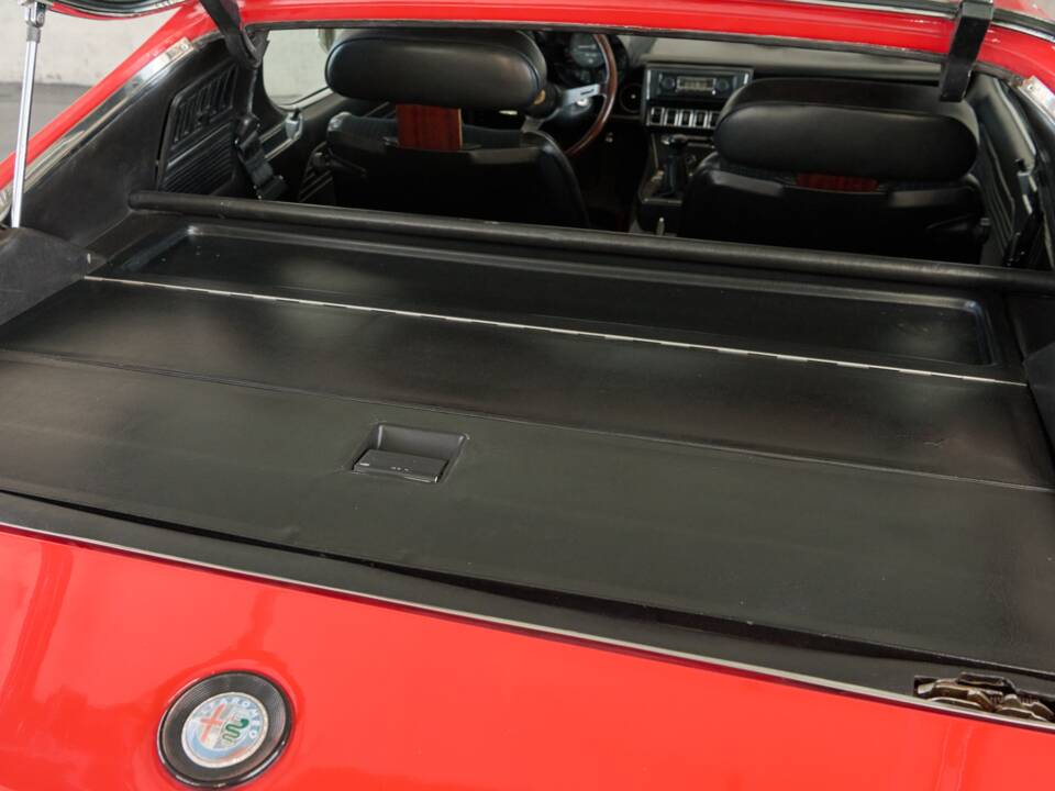 Image 45/50 of Alfa Romeo Montreal (1973)