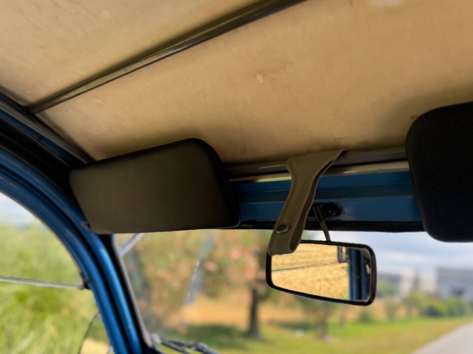 Image 19/25 of Citroën 2 CV 6 (1976)