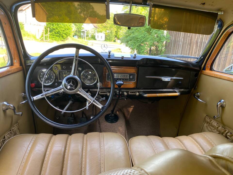 Image 13/28 of Mercedes-Benz 170 DS (1952)