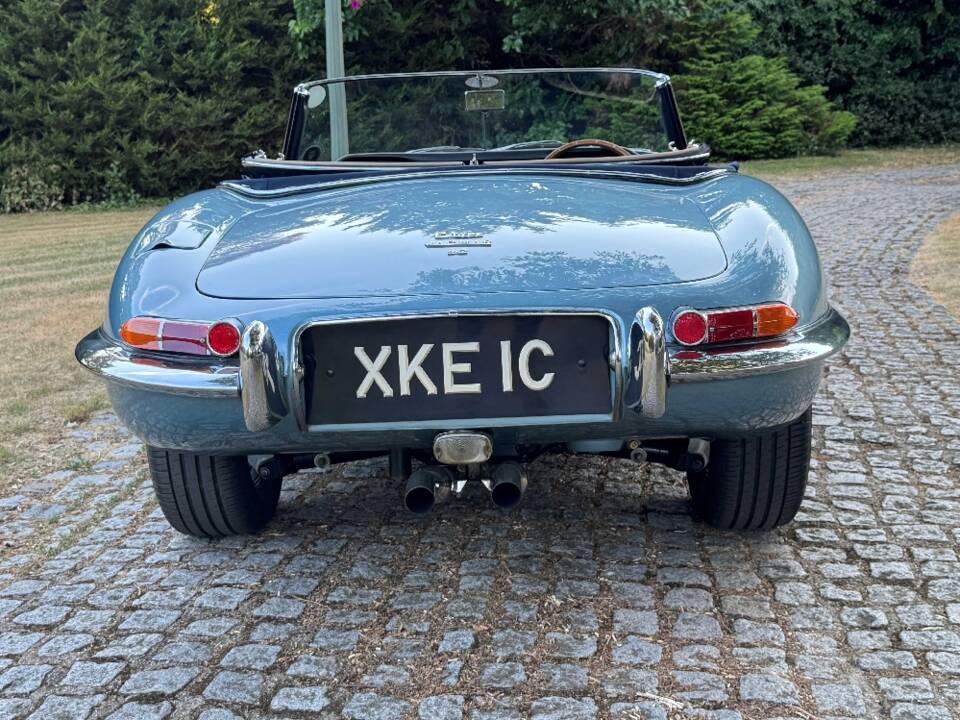 Bild 15/41 von Jaguar E-Type 4.2 (1965)