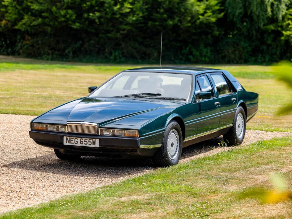 Immagine 32/38 di Aston Martin Lagonda (1981)