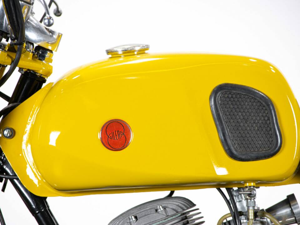 Imagen 23/50 de Gilera 150 Autostrada (1971)