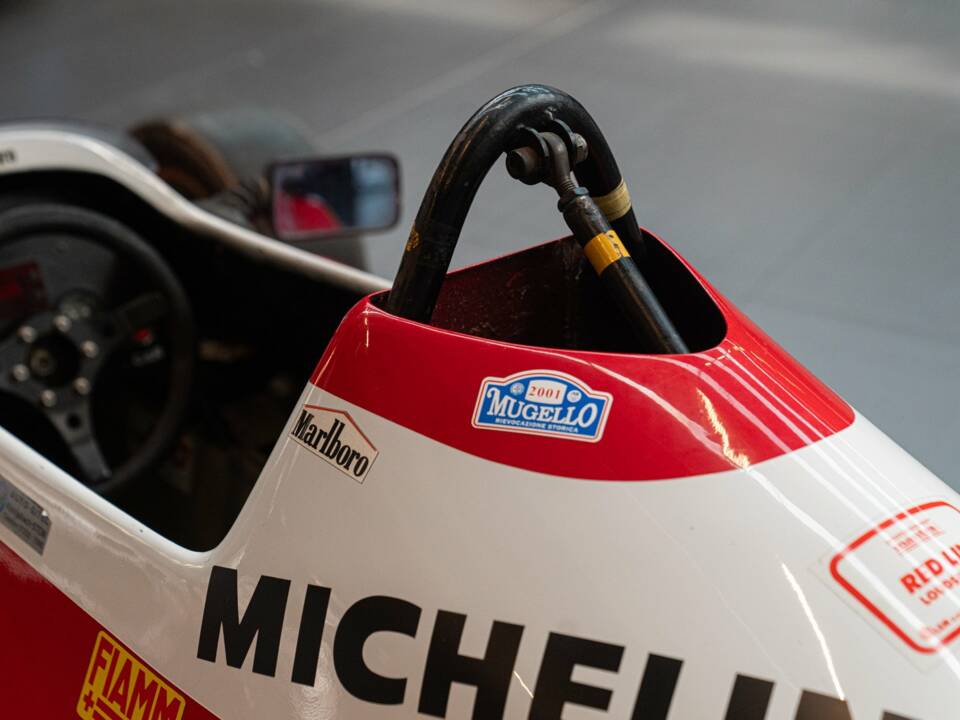 Image 22/50 of Alfa Romeo Formula Alfa Boxer (1987)