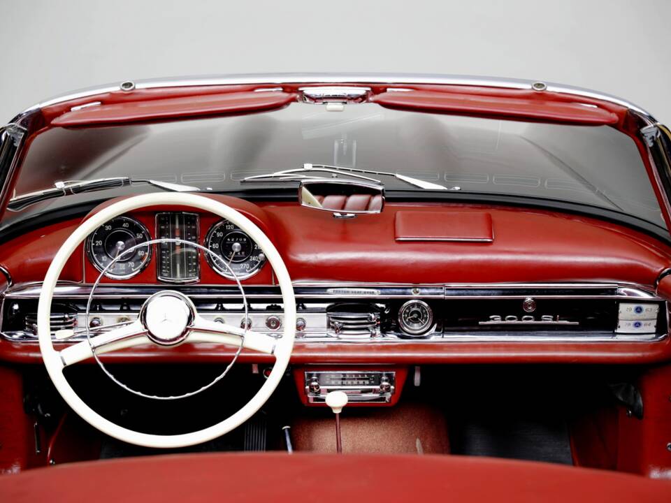 Image 11/29 of Mercedes-Benz 300 SL Roadster (1959)