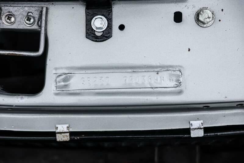 Image 13/26 of MG MGB GT V8 SEC (1981)