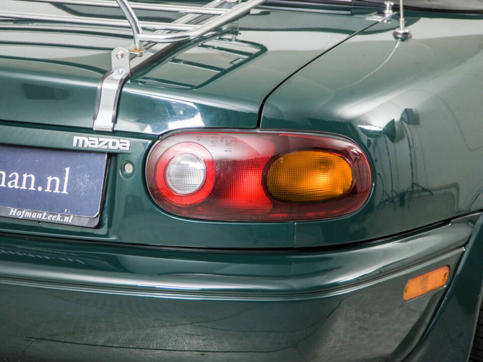 Image 29/50 of Mazda MX-5 1.6 (1997)