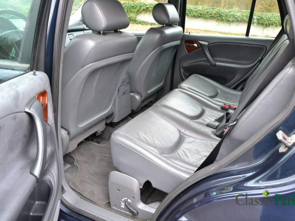 Imagen 25/50 de Mercedes-Benz ML 230 (1998)