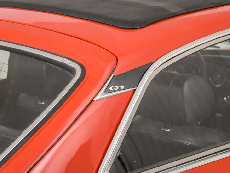 Imagen 39/50 de MG MGB GT (1975)