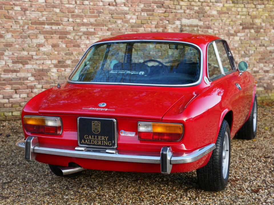 Bild 36/50 von Alfa Romeo 2000 GTV (1972)