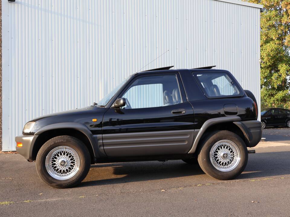 Image 1/55 de Toyota RAV4 (1995)