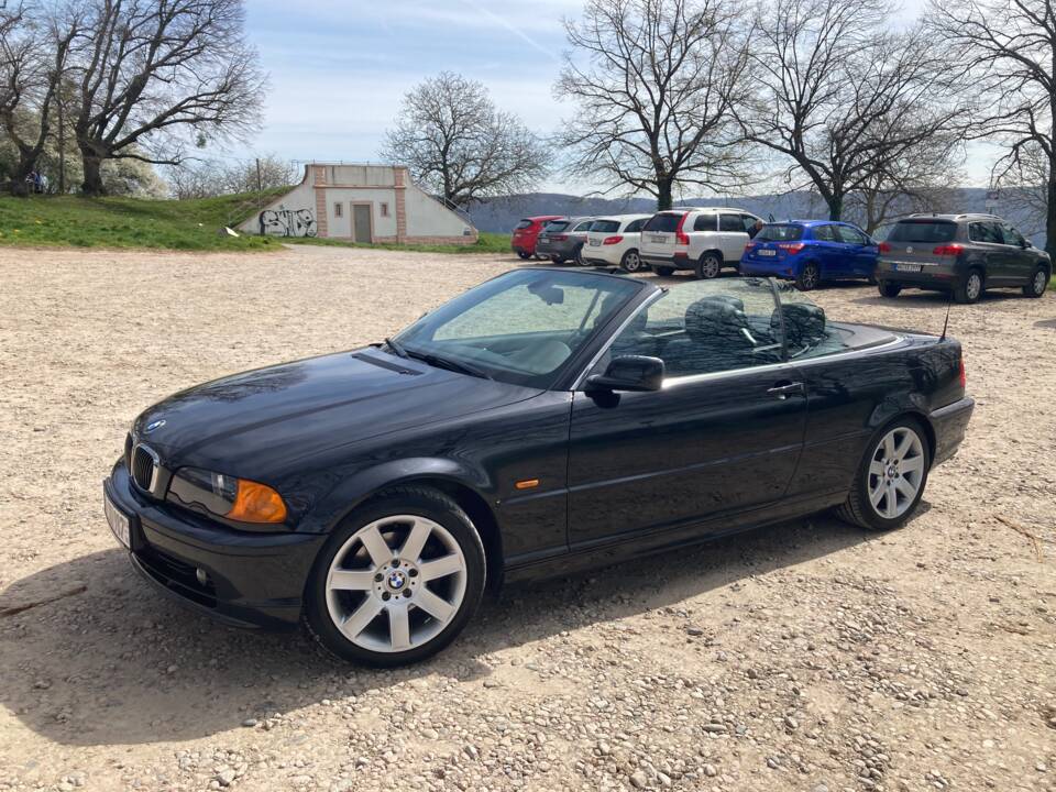 Imagen 6/7 de BMW 323Ci (2000)