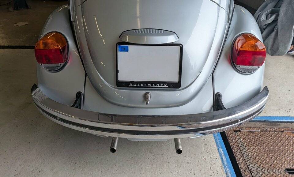 Image 7/8 of Volkswagen Beetle 1300 (1984)
