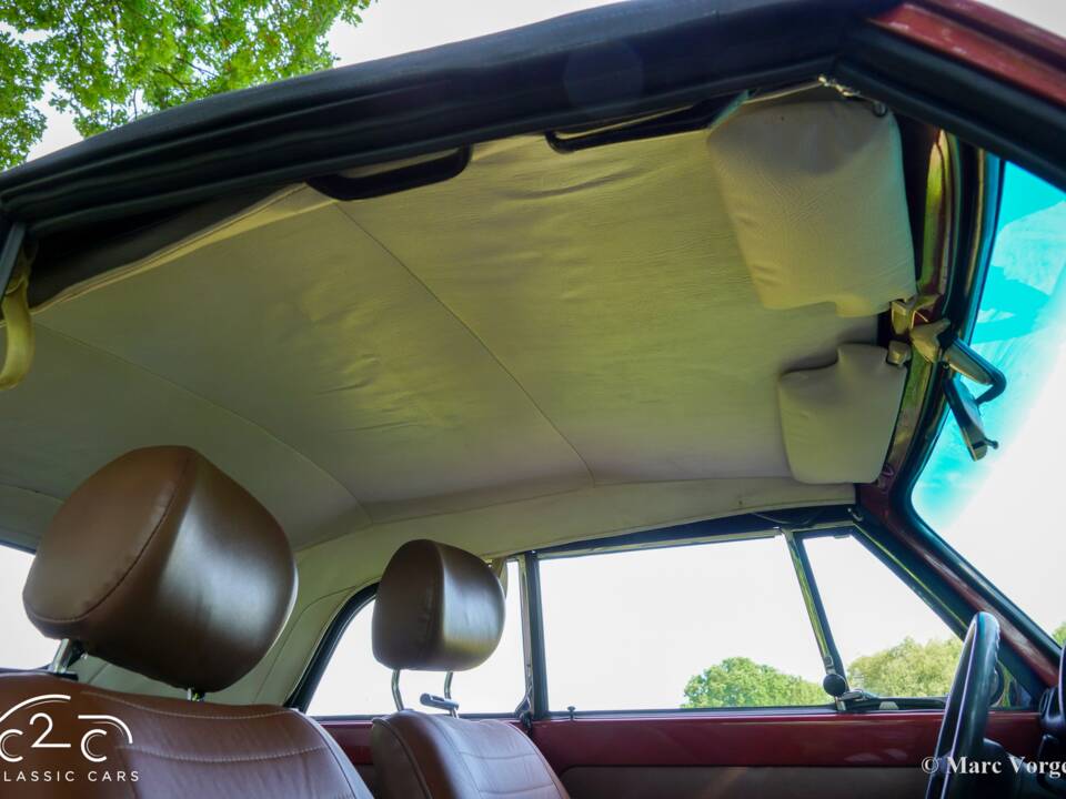 Bild 42/56 von Volkswagen Käfer 1303 &quot;Champagne Edition&quot; (1978)