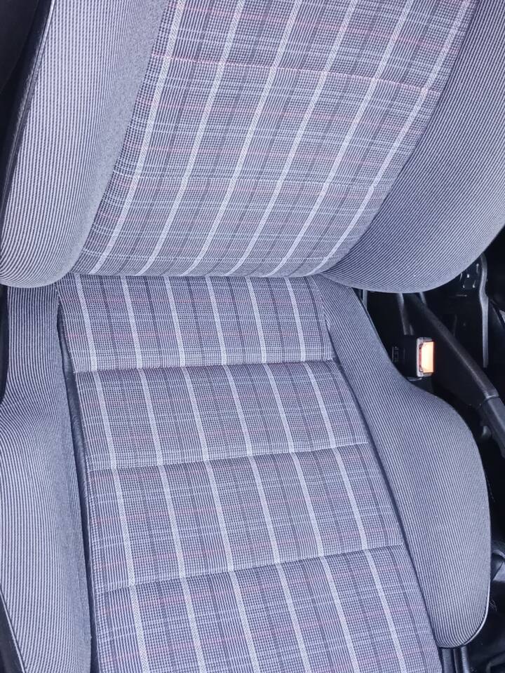 Bild 29/63 von Volkswagen Golf II GTi 1.8 (1989)
