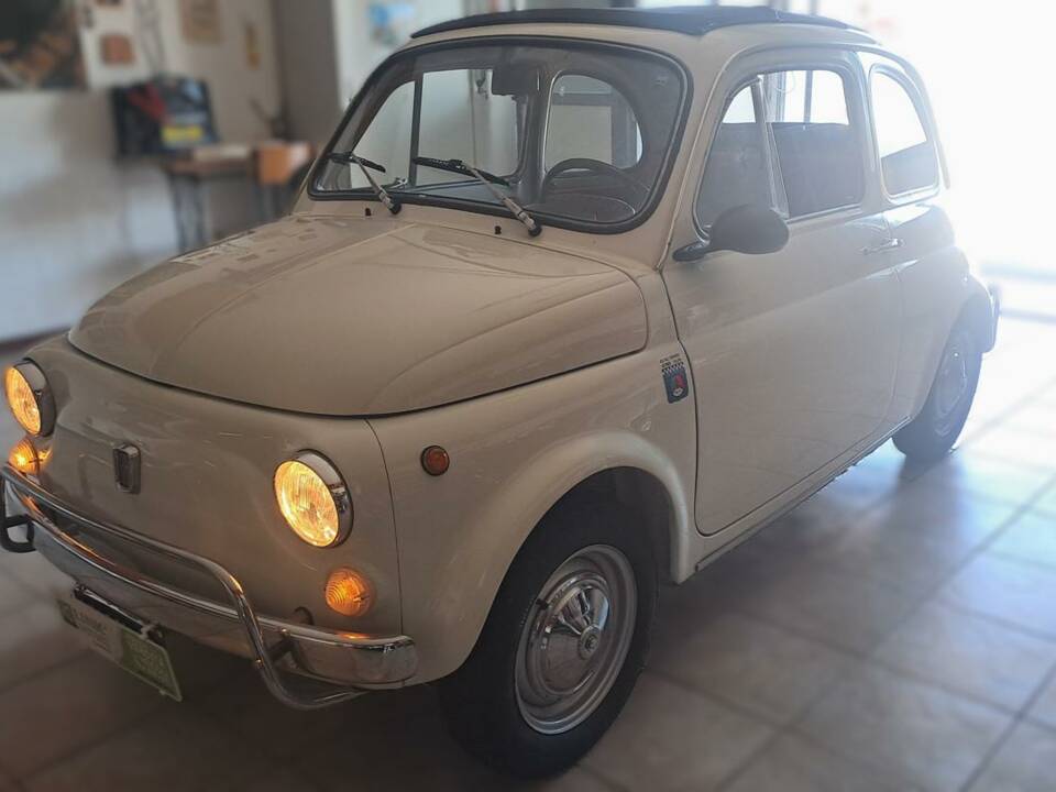 Image 26/31 of FIAT 500 L (1972)