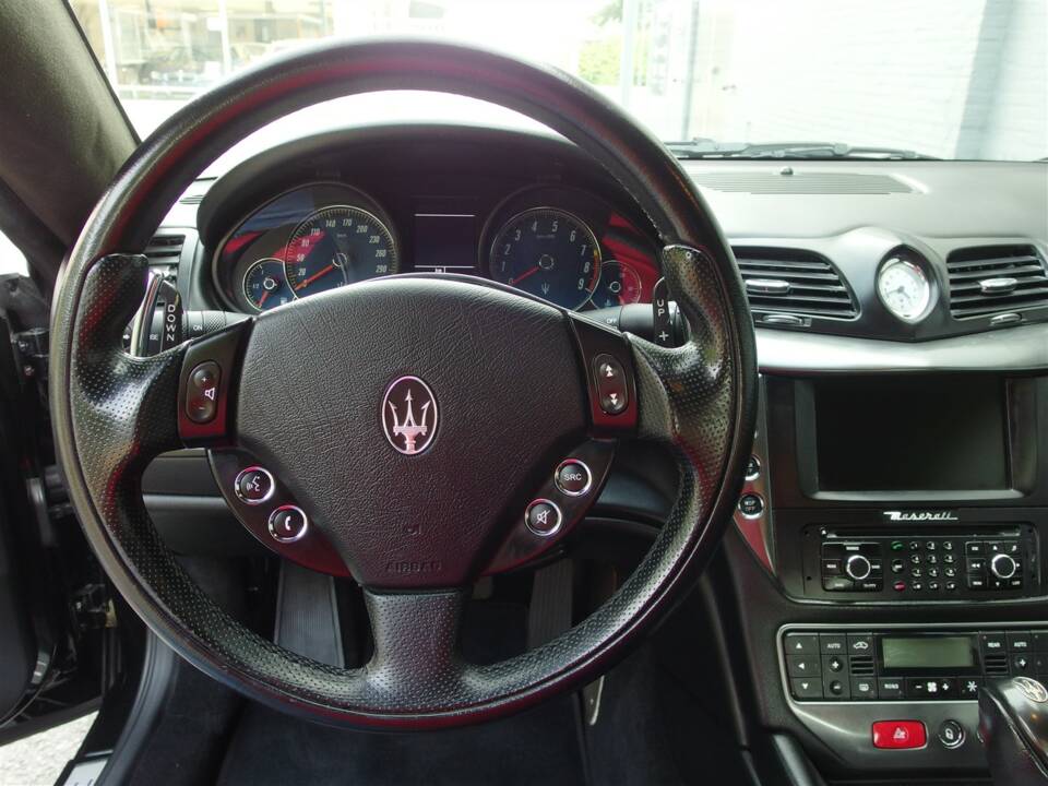 Afbeelding 55/100 van Maserati GranTurismo S (2010)