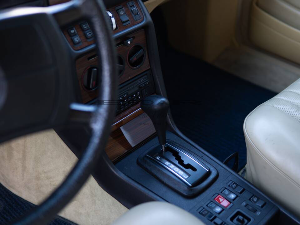 Bild 31/36 von Mercedes-Benz 280 TE (1981)