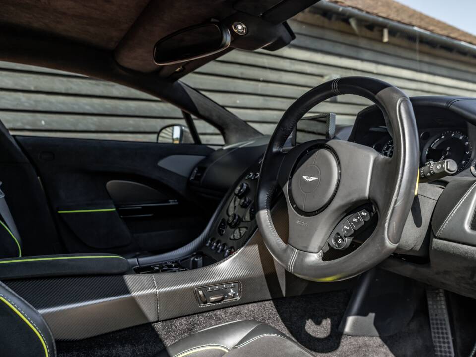 Image 40/60 of Aston Martin Rapide AMR (2019)