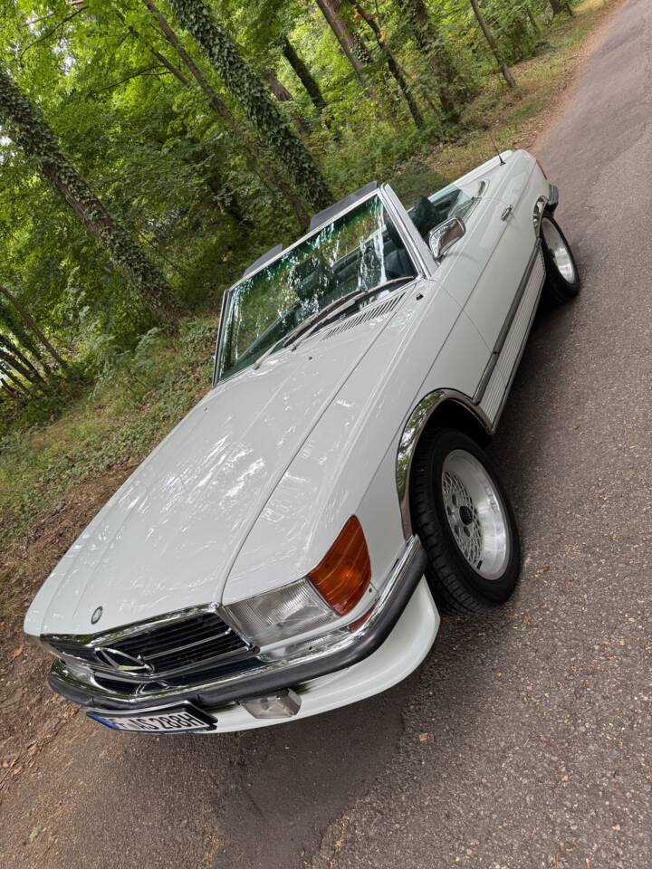 Image 5/18 of Mercedes-Benz 350 SL (1971)