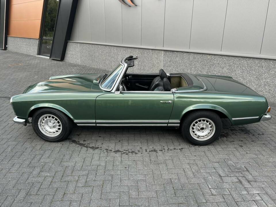 Image 4/50 of Mercedes-Benz 280 SL (1968)