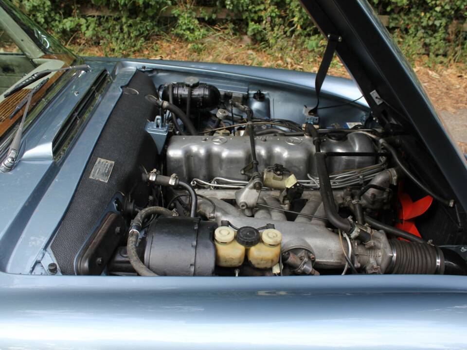 Imagen 19/21 de Mercedes-Benz 280 SL (1968)