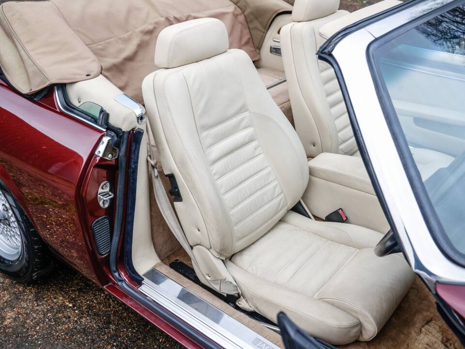 Image 41/45 of Jaguar XJS 5.3 V12 (1993)