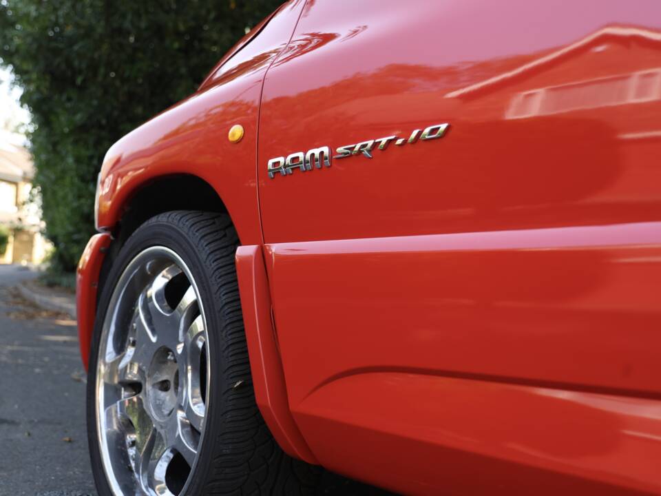 Immagine 43/50 di Dodge Ram SRT 10 (2005)