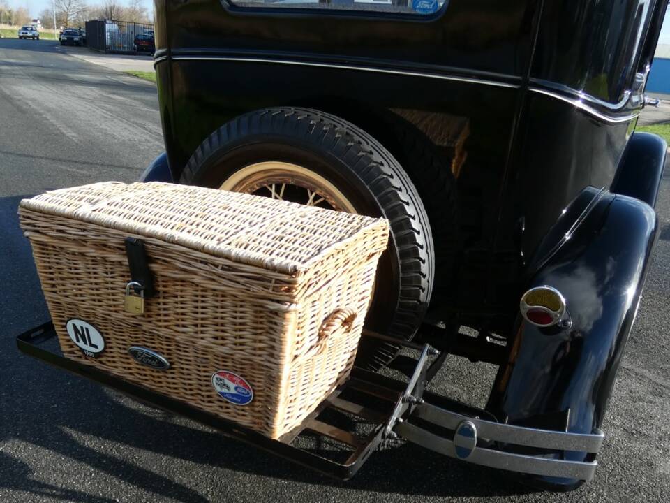 Immagine 7/43 di Ford Model A Tudor Sedan (1931)