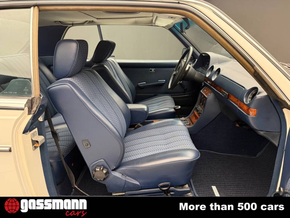Bild 12/15 von Mercedes-Benz 280 C (1978)