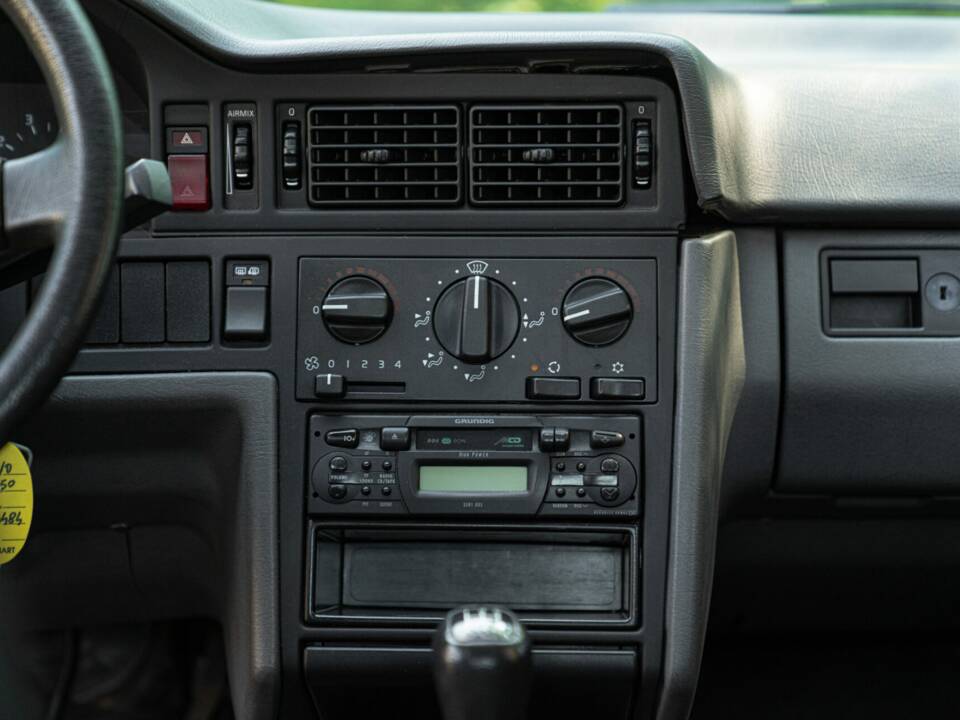 Obraz 32/48 pojazdu Volvo 850 2.0 20V (1992)