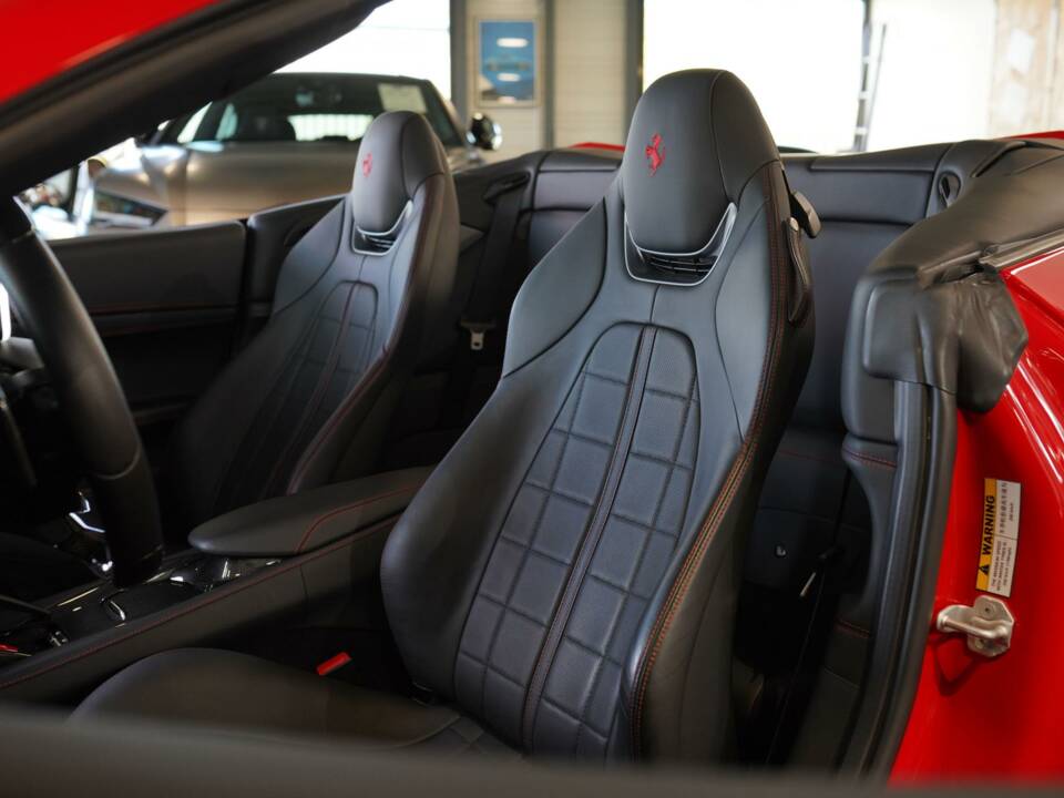 Imagen 4/50 de Ferrari Portofino M (2022)